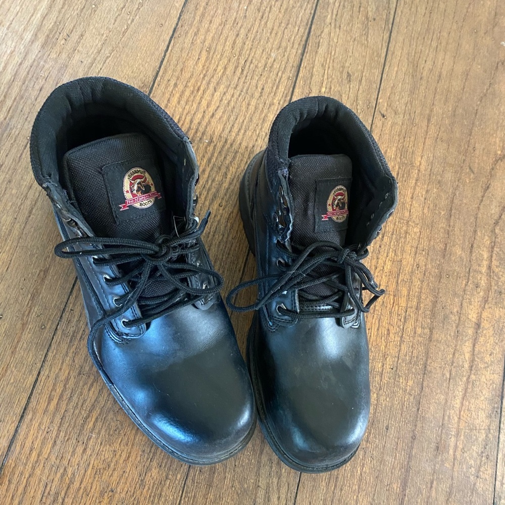 Steal boots